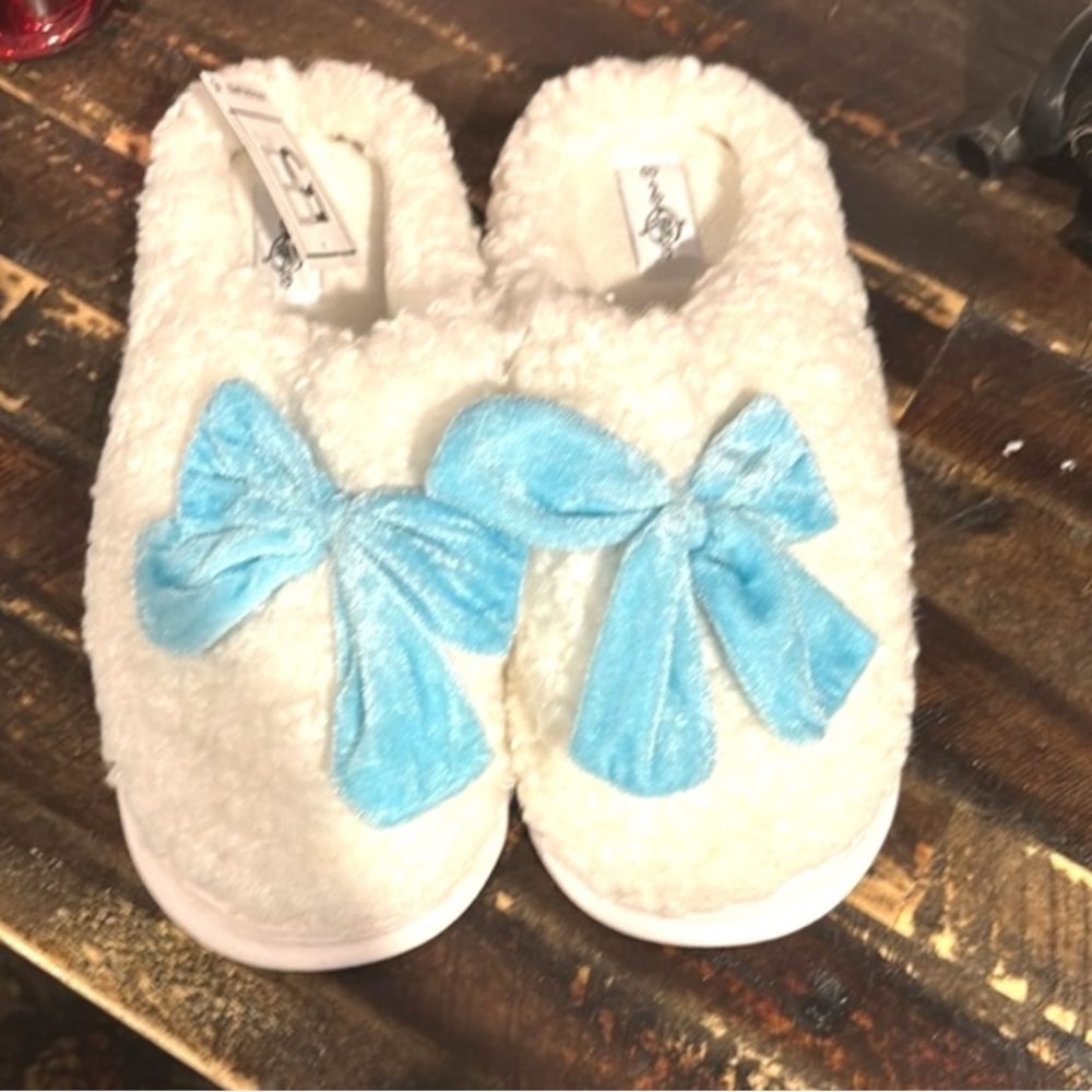 Womens Fuzzy Slippers with Blue Bow